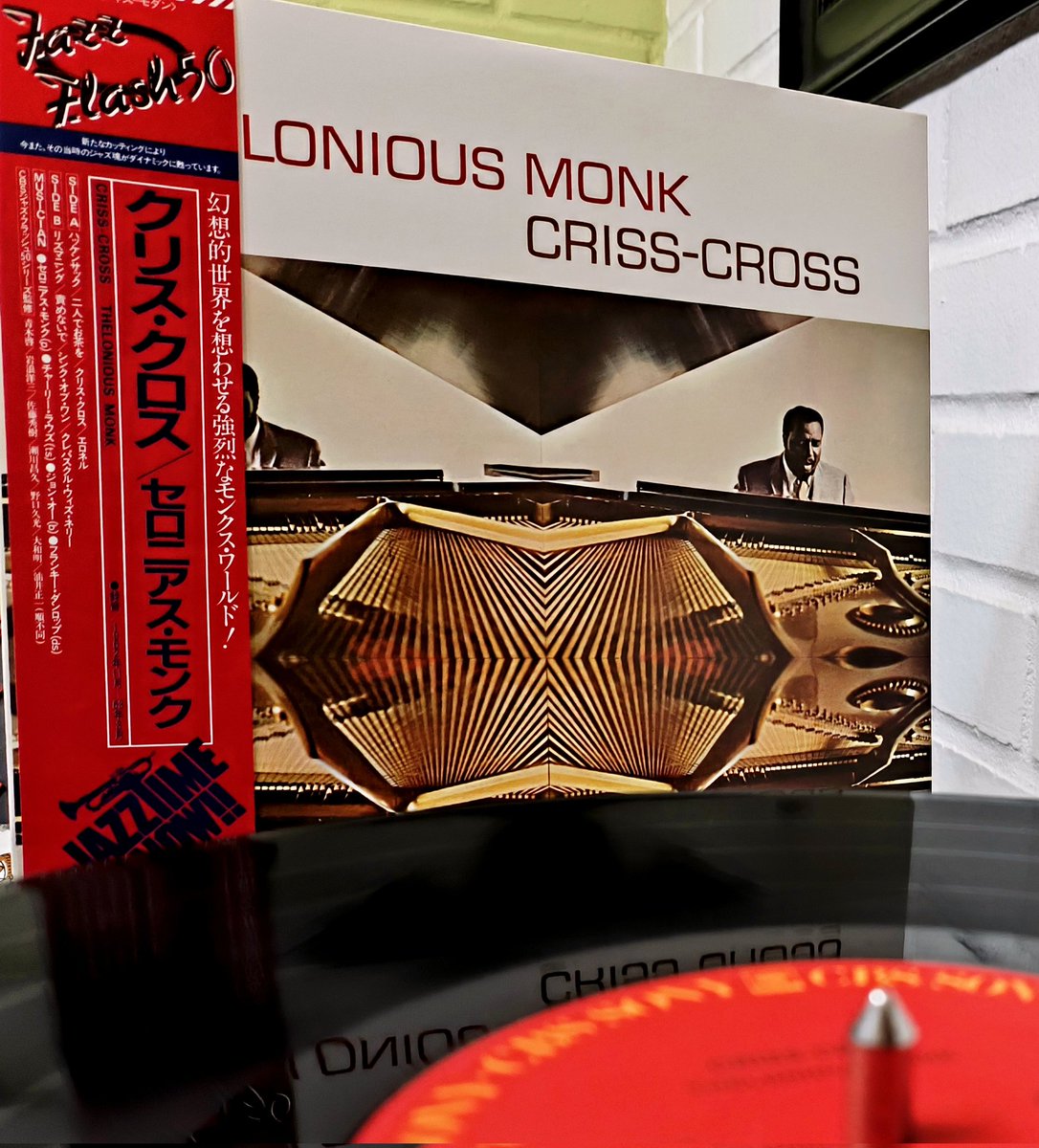 dgaticav's tweet photo. Sonando!!! 🎹🎼🎶 #CrissCross #TheloniousMonk #CharlieRouse @FrankieDunlop #JohnOre @elanarca @Fer_BakyDan @dbustamante1 @JazzCfree increíble la cohesión de este cuarteto con lo difícil que era entender a Monk, disco genial. https://t.co/9dve8415Bs
