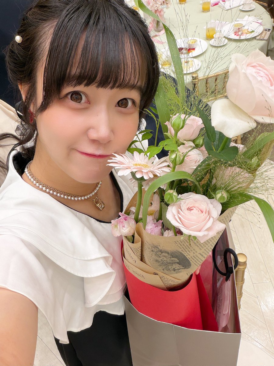 何故か7時に目が覚めてお味噌汁作るという優雅すぎる朝を送っています