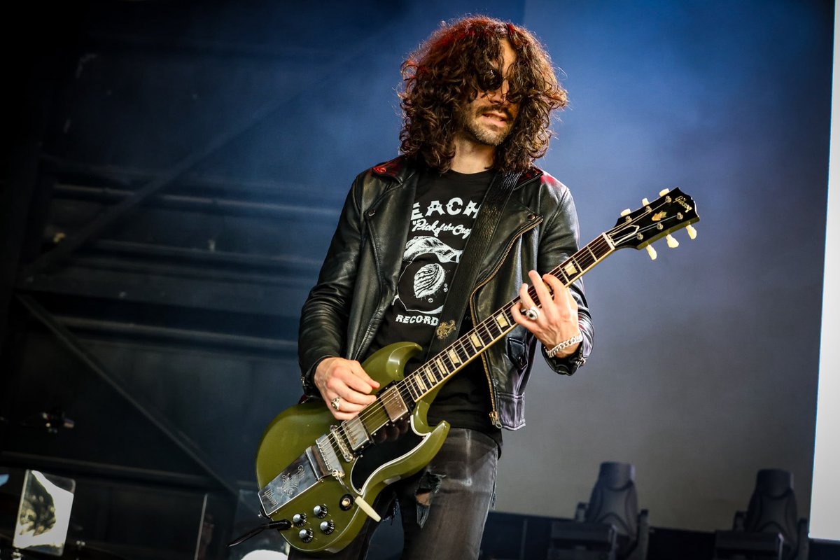 1057thePoint's tweet photo. MAMMOTH live at #Pointfest!
- - -
📸 courtesy of @bluemagephoto https://t.co/aJOVU6wQHF