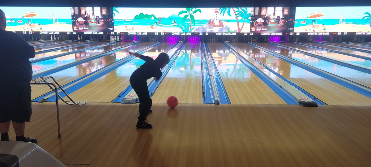 evil_toast916's tweet photo. Laser Tag and Bowling for the birthday boy!!!
#happybirthday #Lasertag #bowling https://t.co/a3QcmldjqR