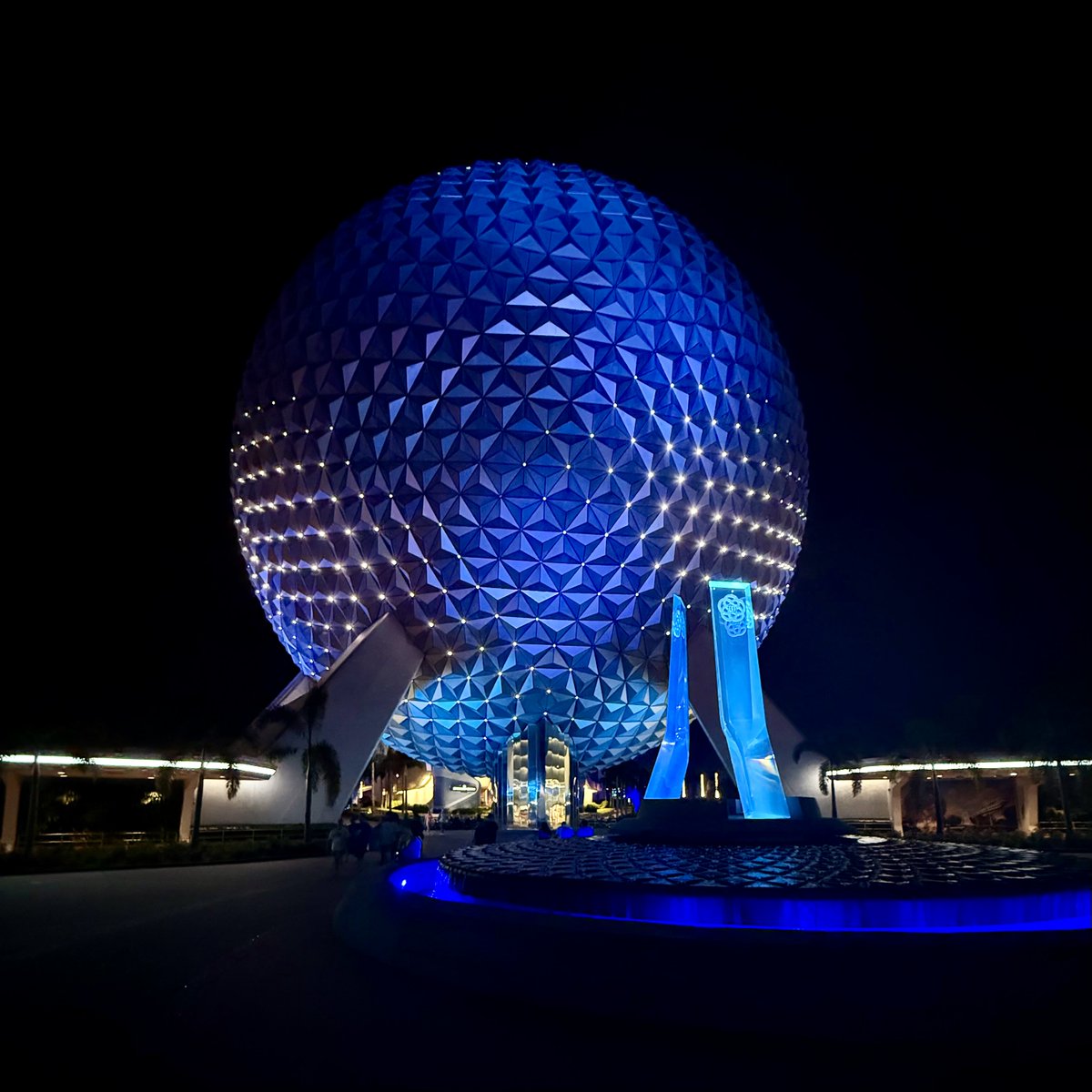 Epcot Fan+WDW+DVC tweet media