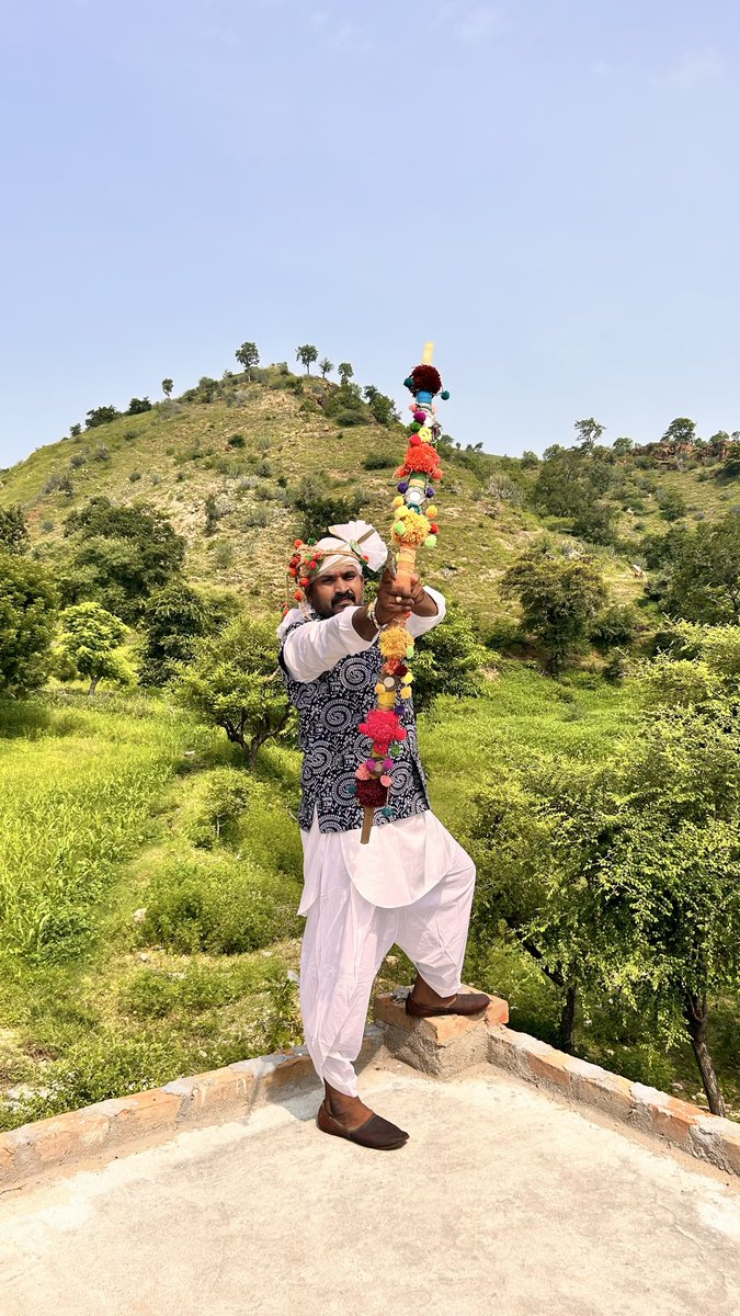 jitukatara1994's tweet photo. 🌿 जल, जंगल, जमीन और स्वाभिमान की रक्षा के लिए आदिवासी समाज का संगठित होना जरूरी है।
#आदिवासी_परिवार_स्थापना_दिवस https://t.co/jiqxedhpDK