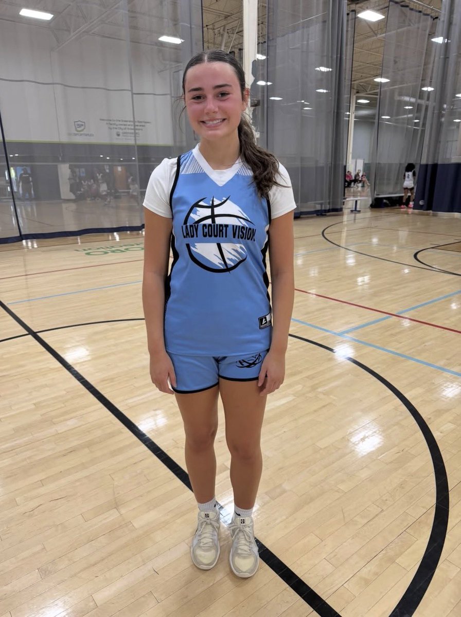 Lady Court Vision Elite tweet media