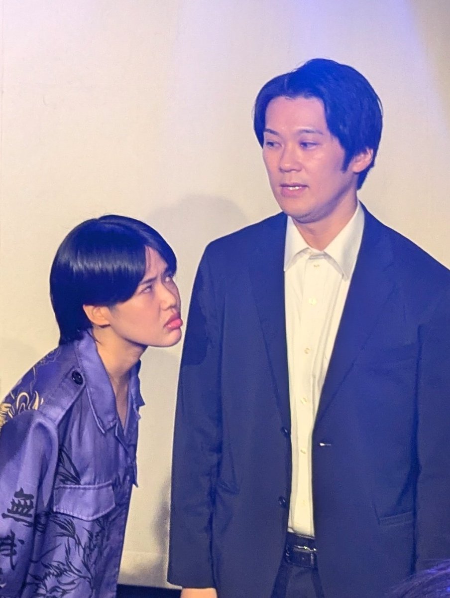 Aicosou's tweet photo. #笑う奇妙な館 
謎解き番外編（笑）

橋本刑事と探偵見習いの垣内さん！

このふたりの恋の行方が非常に気になる❤🫶（笑）

ロビーの聞き込みの際
「あいつがギャルだったらな…」
と言ったのを聞き逃さなかった。

ギャルだったらアリってことですよね🫶❤️

あともう一押し❤🫶 https://t.co/SLCYoS1uSa