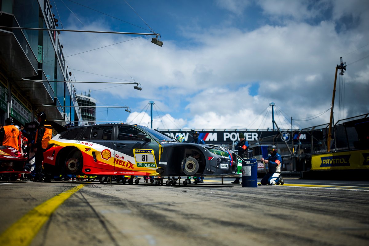 EnduranceInfo1's tweet photo. 🎤 "Est-ce que tu viens pour les vacances ?" #DavidJonathan
#24hNBR
📸 GruppeC https://t.co/sImi2H8UfP