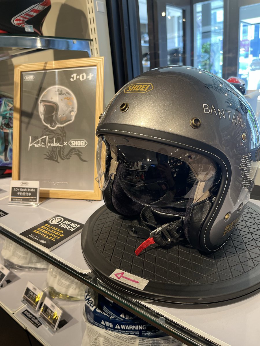 9oclocks's tweet photo. #KoshiInaba_SHOEI #KoshiInaba #SHOEIGallery #SHOEI

カッコいい！
バイクないけど欲しい！ https://t.co/PTA9C93duR