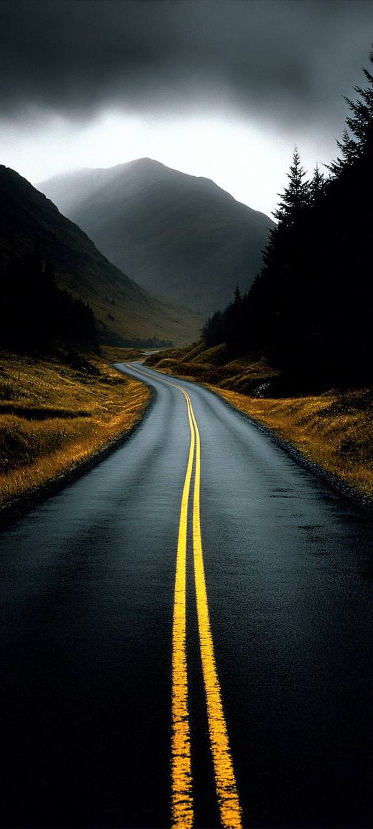 khwatr1O's tweet photo. علَى مركبِ الأقـدارِ .. أبحـرتُ مُوقِنًا 
بــأنَّ إلــهَ الكــونِ .. دبَّــرَ لِــي أمــرِي 

وأنَّ ريــاحَ العسـرِ .. رغــمَ هَجيجهـا 
ستدفعُنِي دفعًا إلـى ساحلِ .. اليُسرِ https://t.co/HuUk32sQ5D
