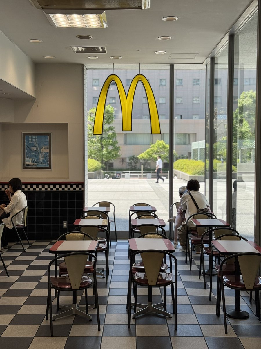 都内に残る貴重なオールド麥當勞、マクドナルド芝浦シーバンス店で帰国