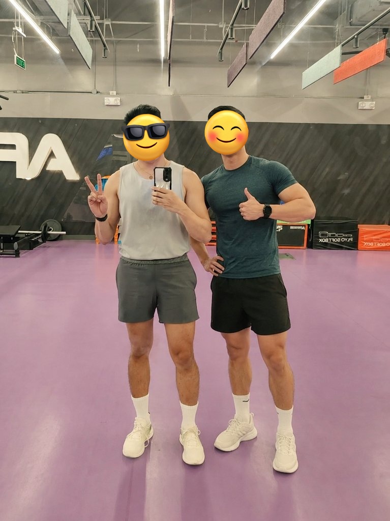 YourRandomGuy01's tweet photo. 💪💦 https://t.co/xs9zUGfR6N