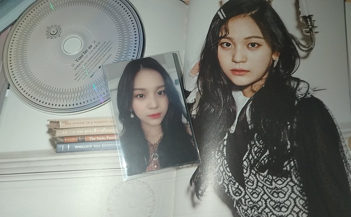 BUDYXGFRIEND's tweet photo. 🥺🤏

#GFRIEND #여자친구 #UMJI #BUDDY https://t.co/MnOQlB7VaQ