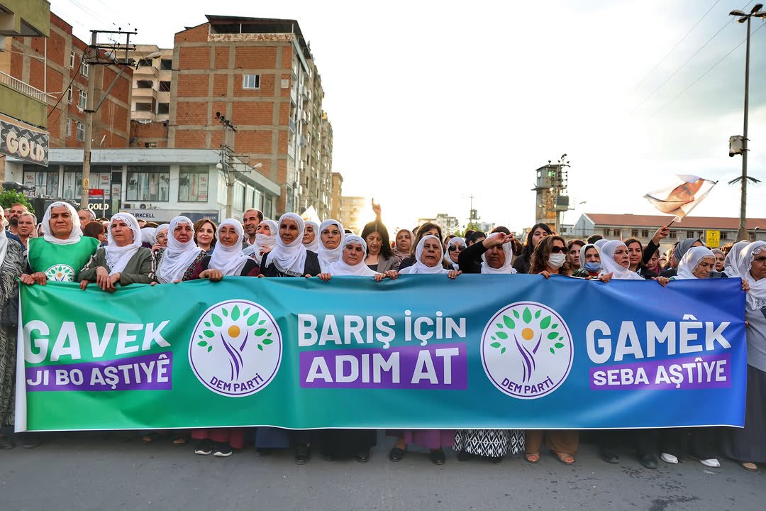 Semra Akyüz tweet media