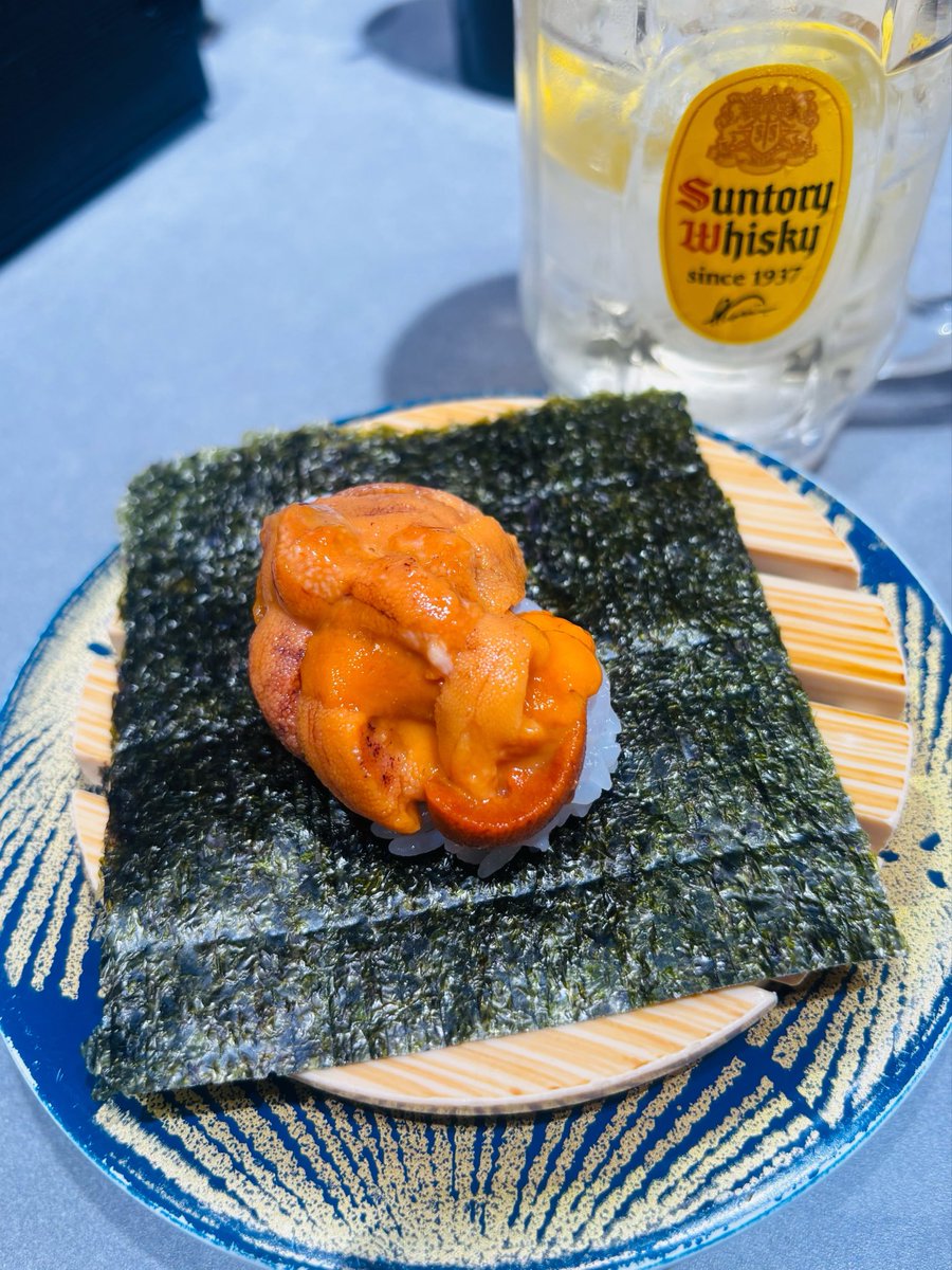 umapyo111's tweet photo. 北の大地で回転寿司2店舗スープカレー2店舗、夜パフェ、夜店のエビ焼売、モリモリいくら丼、味噌ラーメン山岡家、苺ミルクMIXソフトクリームを食べましたがお誕生日なのでカロリー0です https://t.co/WlWNMowP91