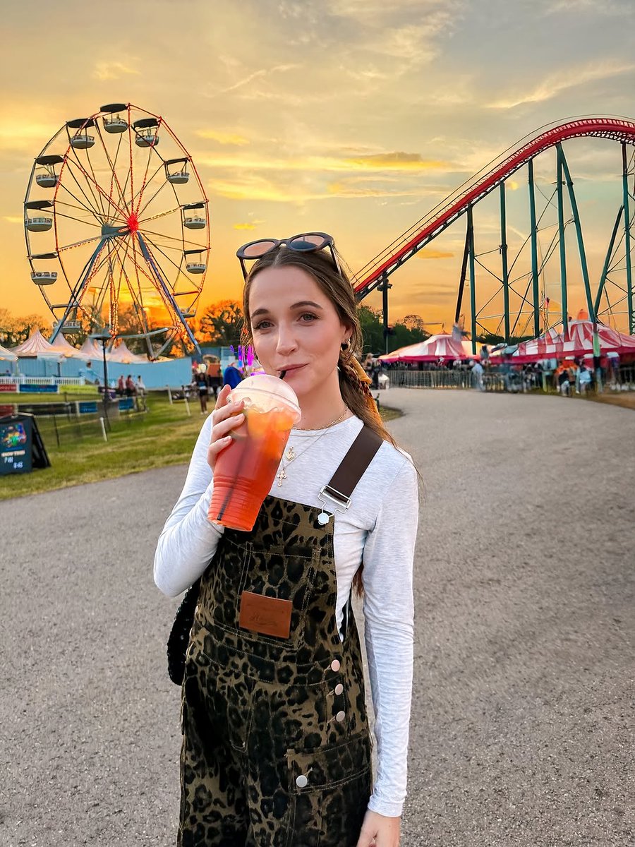 Hannah Schibi tweet media