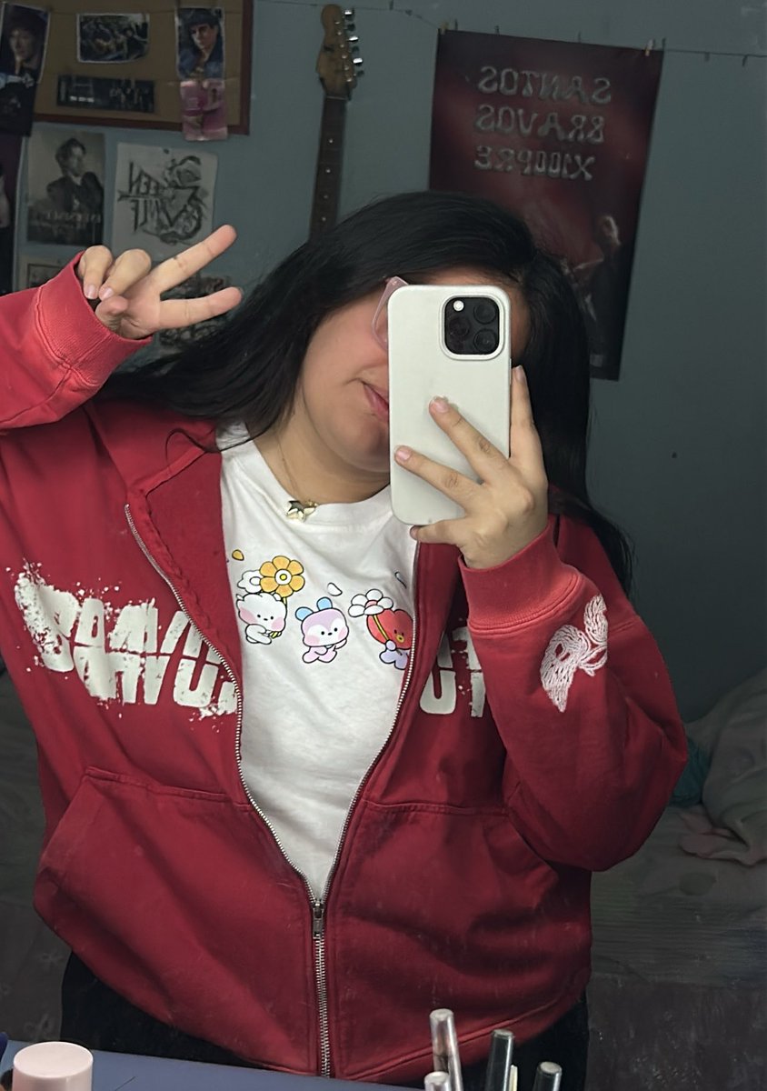 itsdanit's tweet photo. Ame mucho la hoodie ❤️ https://t.co/gm9ZwpLKJu