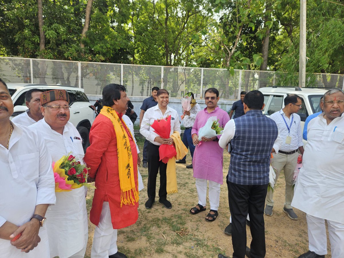 nishichandra71's tweet photo. आज राजगीर मलमास मेला का मुख्यमंत्री सम्राट जी द्वारा ध्वजारोहण किया गया। मेले में आने वाले श्रद्धालुओं के ठहरने के लिए पूरी व्यवस्था की गई है।

#rajgirmalmasmela2026 #rajgir #nalanda #bihar https://t.co/kkh5IYOaPd
