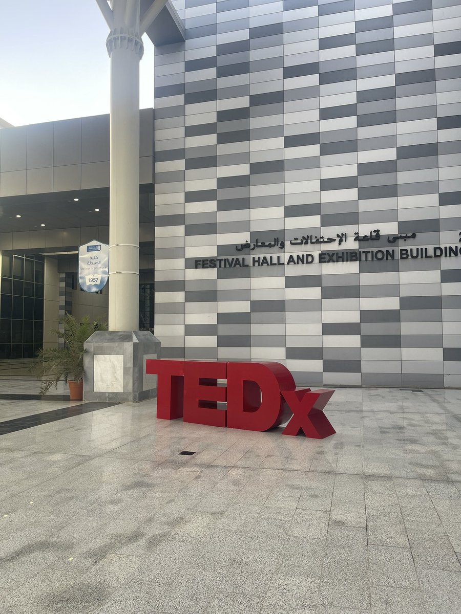 bothainahea's tweet photo. #لحظة_تحول لم تكن مجرد شعار في 
#TEDxKSU 

بل تجربة فكرية عشتها مع كل متحدث من البداية وحتى مسك الختام مع أضوى الدخيل @AdwaAlDakheel. ✨

رغم افتقادنا لفقرة الاستاذ ياسر الحزيمي @ybh_100 ، إلا أن الإلهام كان حاضراً وبقوة. 

شكراً للجامعة على هذا الحراك، وكلي أمل أن نرى في النسخ القادمة تنظيماً يمنح الشابات فرصة التواجد في قلب الحدث أمام المسرح مباشرة؛ فالتفاعل الحي هو روح TEDx التي لا يعوضها البث! 👏

#جامعة_الملك_سعود #Inspiration