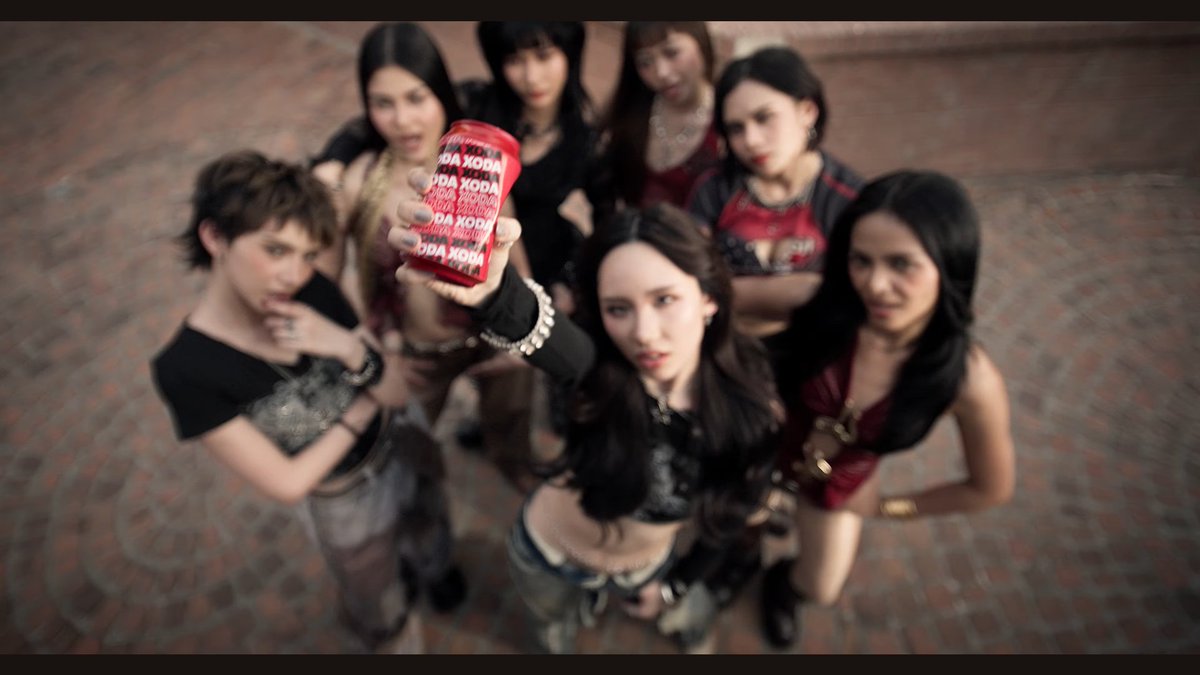 psngayondigital's tweet photo. XONARA IS ON FIRE 

P-pop girl group na XONARA, ini-release na ang kanilang debut music video para sa 'TABI.'

Ang XONARA ang first-ever girl group ng 1Z Entertainment.

(YouTube/XONARA https://t.co/9MLmyqYQlo