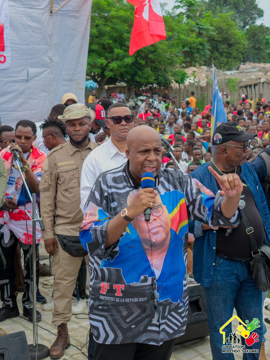 laguerrie's tweet photo. 🔴#RDC: #MONGALA;C’est une véritable démonstration d’amour et de reconnaissance qui s’est jouée ce samedi au cœur de la province de la #Mongala.
Dans une effervescence des grands jours, la commune rurale de #Binga s’est parée de ses plus beaux atours pour offrir un accueil magistral à l’un de ses fils les plus illustres : Son Excellence Aimé Sakombi Molendo @molendosakombi, Ministre des Ressources Hydrauliques et Électricité.
Dès son arrivée, le digne natif du terroir a été emporté par une impressionnante marée humaine. Des forces vives de la région aux délégations passionnées de l’Union Sacrée de la Nation, toutes les générations et composantes de la société se sont unies dans un élan de communion fraternelle pour célébrer le retour de celui qui porte si haut la voix de Lisala.
Le point d'orgue de cette communion s'est déroulé au Stade Daniel Bitumba, transformé pour l'occasion en un chaudron de ferveur populaire. Porté par les acclamations d'une foule en liesse, ce grand leader politique légitimé par son statut d’exception parmi les meilleurs élus de la République a pris la parole pour transcender l'événement. Avec l'éloquence et la stature qui le caractérisent, le Ministre Sakombi Molendo a choisi de dédier ce moment de grâce au premier citoyen du pays, le Président de la République Félix-Antoine Tshisekedi Tshilombo.
Il a ainsi rendu un hommage vibrant à la vision et à la diplomatie agissante du Chef de l'État, une force motrice indispensable qui guide aujourd’hui la République Démocratique du Congo sur le chemin tant attendu de la paix et de la stabilité.
Par cette communion historique, Binga n'a pas seulement salué un ministre en fonction ; elle a réaffirmé sa fidélité indéfectible à un leader visionnaire et, à travers lui, aux institutions de la République.
@VitalKamerhe1 @BillyKambale1 @MuzindusiA @AnayaSakombi @JolMongu2