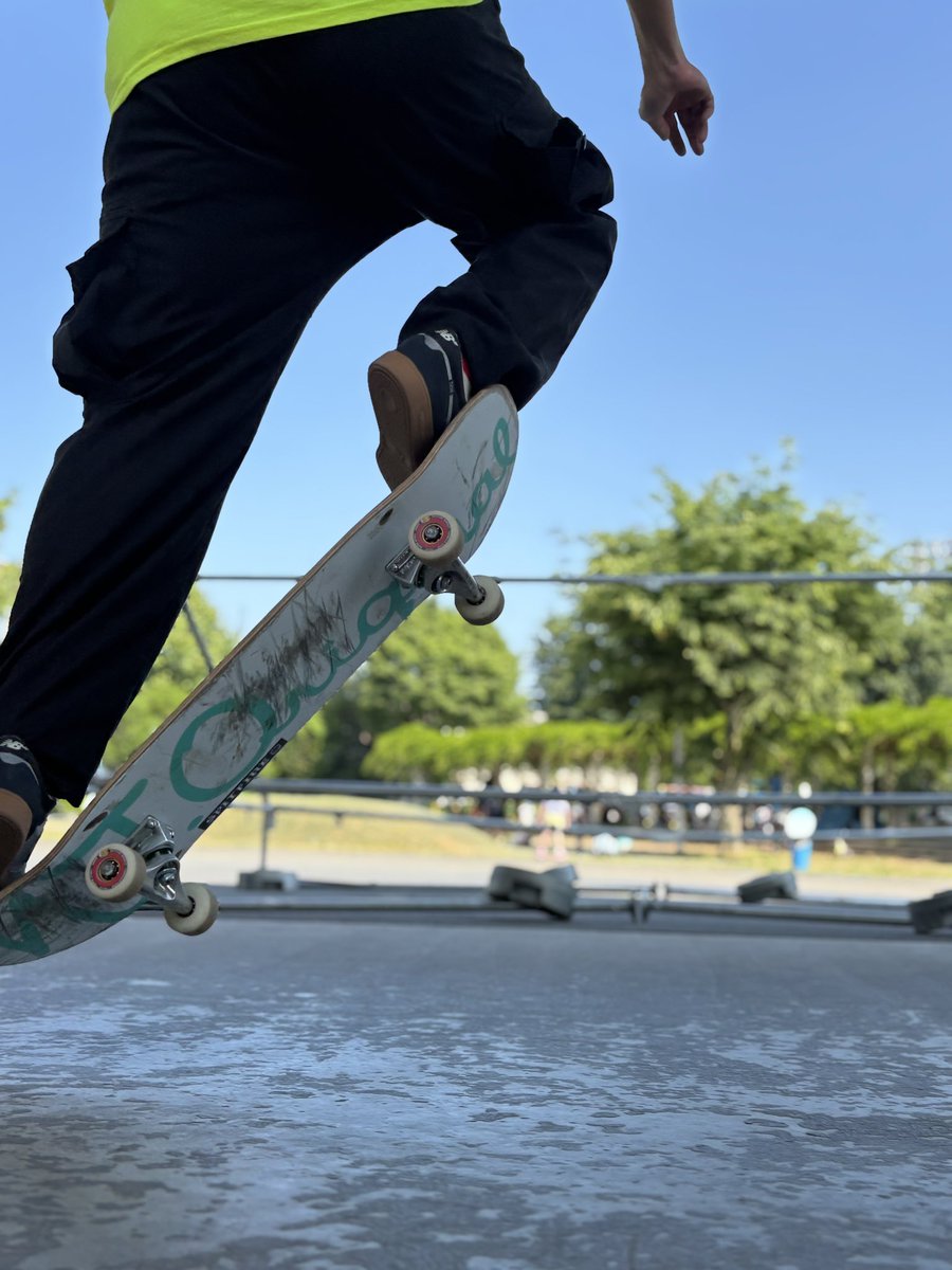 ritchie_skate's tweet photo. n.t.original

Fakie ollie https://t.co/XiQPxrBHTl