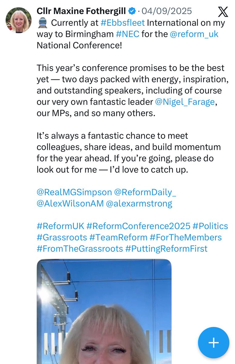 SebHaxo21's tweet photo. @MaxineFothergil @GY_First @RupertLowe10 @RestoreBritain_ You’re a bit fickle, aren’t you Max? Remember when you used to love Nige? https://t.co/r2vJhhN2HJ
