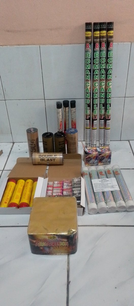 ekysaeiful's tweet photo. @SeledingTekel Bingung ieu, maenya geus persiapan wkwkwkw https://t.co/1sn3yVcSjO