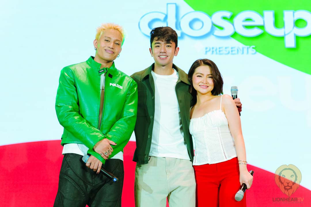 aprylebaltazar's tweet photo. THROWBACK SUNDAY to May 17, 2025

and it's already a year today for @davidlicauco and @dealwithBARBIE 's Moving Closer mall show with SB19's Felip at Ayala Malls Circuit Makati. time flies really fast and I miss them seeing BarDa together #DavidLicauco #BarbieForteza #BarDa https://t.co/Km9xHjTwZy