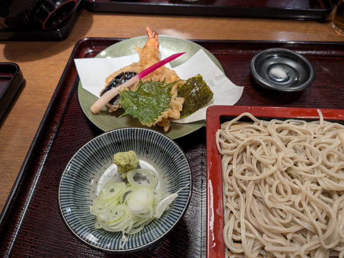 chappyi_meru's tweet photo. 天ざるそば
ミニ天丼セット https://t.co/jvNFAtRpnw