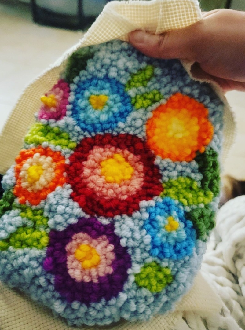 KoKoTries's tweet photo. My first go at punch needling. It was one of those kits, which is really cool but the "kit" part stops before you figure out how to actually finish up the piece. This needs felt right? #punchneedle #newbie #firsttime https://t.co/YxsGpwKjZE https://t.co/WDpVK3fTzs