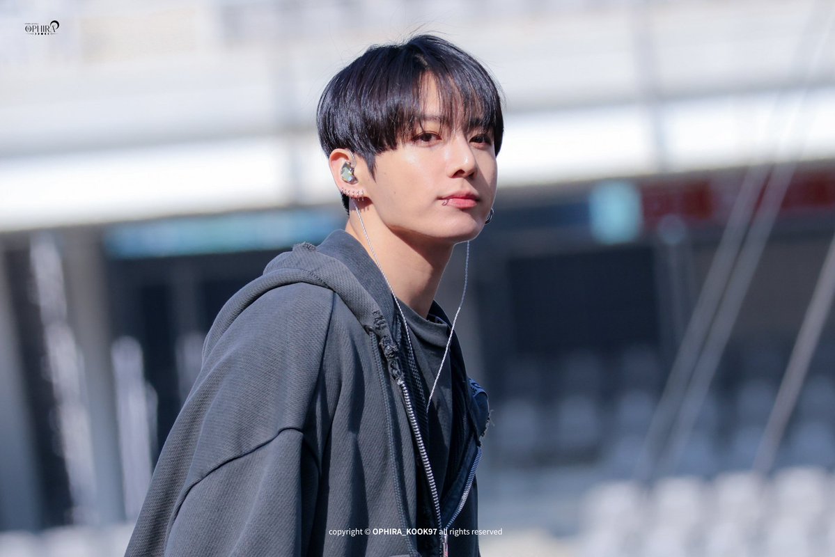 오피라 OPHIRA 🌸🫧🌙 tweet media