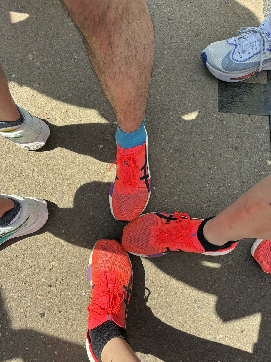 KRoyal26's tweet photo. よこはま菜の花マラソン10km🏃
またもや撃沈💥38分52秒、年代別10位、一緒に参加した仲間の中では最下位😭
8kmからまた胃痛に襲われて走れないほどに‥3回も歩きました🚶
帰りの道中悔しすぎてずっと無の状態で帰宅。速攻で🍺飲んで忘れようとする弱さ😇
明日からまた鍛え直しだ‥ https://t.co/atGQl1vv6L