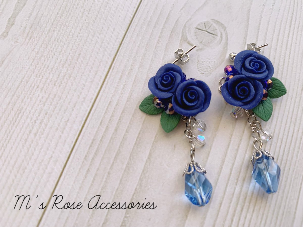 Ms_Accessory's tweet photo. デザインフェスタ vol.63 に出展いたします！

🌟出展名: M's Rose Accessories
🌟出展日: 5/23(土)24(日)
🌟東京ビッグサイト 南館4階　
🌟ブース番号: R-323

両日出展いたします。

華やかな薔薇アクセサリーをたくさんご用意して、お待ちしております。

#デザフェス63リポスト
@designfesta https://t.co/JeL9YCYc2b