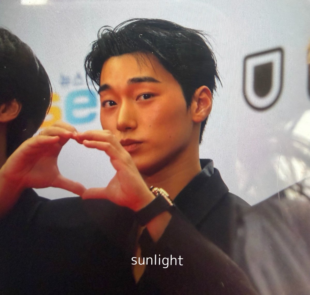 sanglow__'s tweet photo. 260517 asea 레드카펫
#ateez #산 #최산 #サン #san #에이티즈 https://t.co/HOygHzLtfn