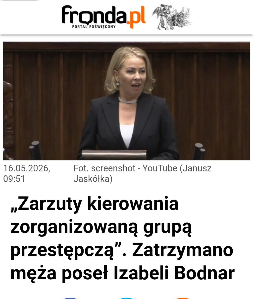 znowu_samolotem's tweet photo. Oj tam, nieporozumienie takie. 
W końcu to tylko zwykły gangster i łapówkarz jakich w Koalicji Obywatelskiej na pęczki... https://t.co/6knGvR4llB