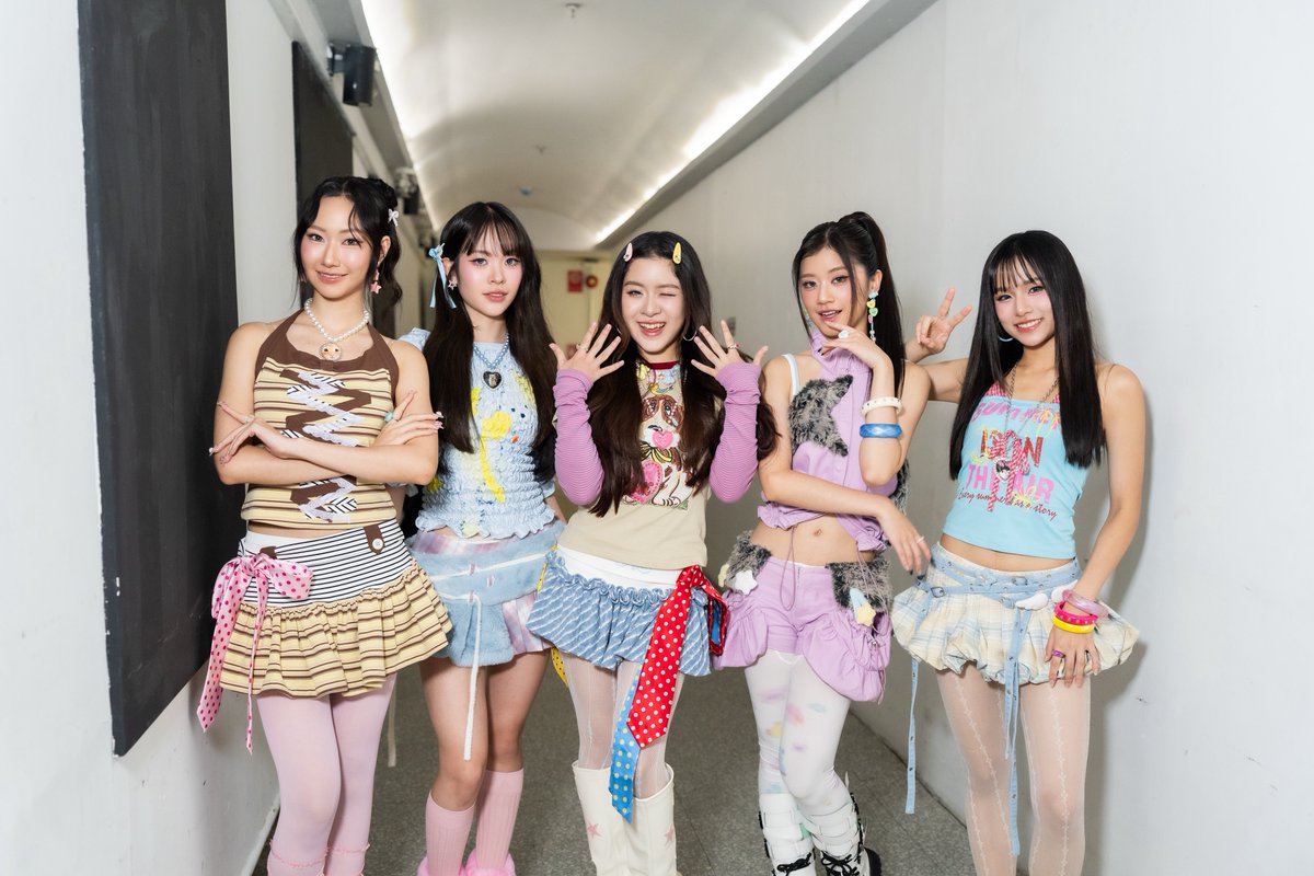 SNSofficial_th's tweet photo. 🍬 : แฟนมีตในครั้งนี้จะสมบูรณ์ไม่ได้ ถ้าขาด ‘NIZE’ ทุกคน ไม่ว่าจะทีมในฮอลล์หรือทีมหน้าจอ พวกเรา Sugar ’N Spice ขอบคุณทุกคนจากใจจริงนะคะ💖

#SUNSU
#SugarNSpice #SNS
#SNS_The1stFanMeet
#SUNSUpresentsSNS_The1stFanMeet https://t.co/aXZAA5BdjC