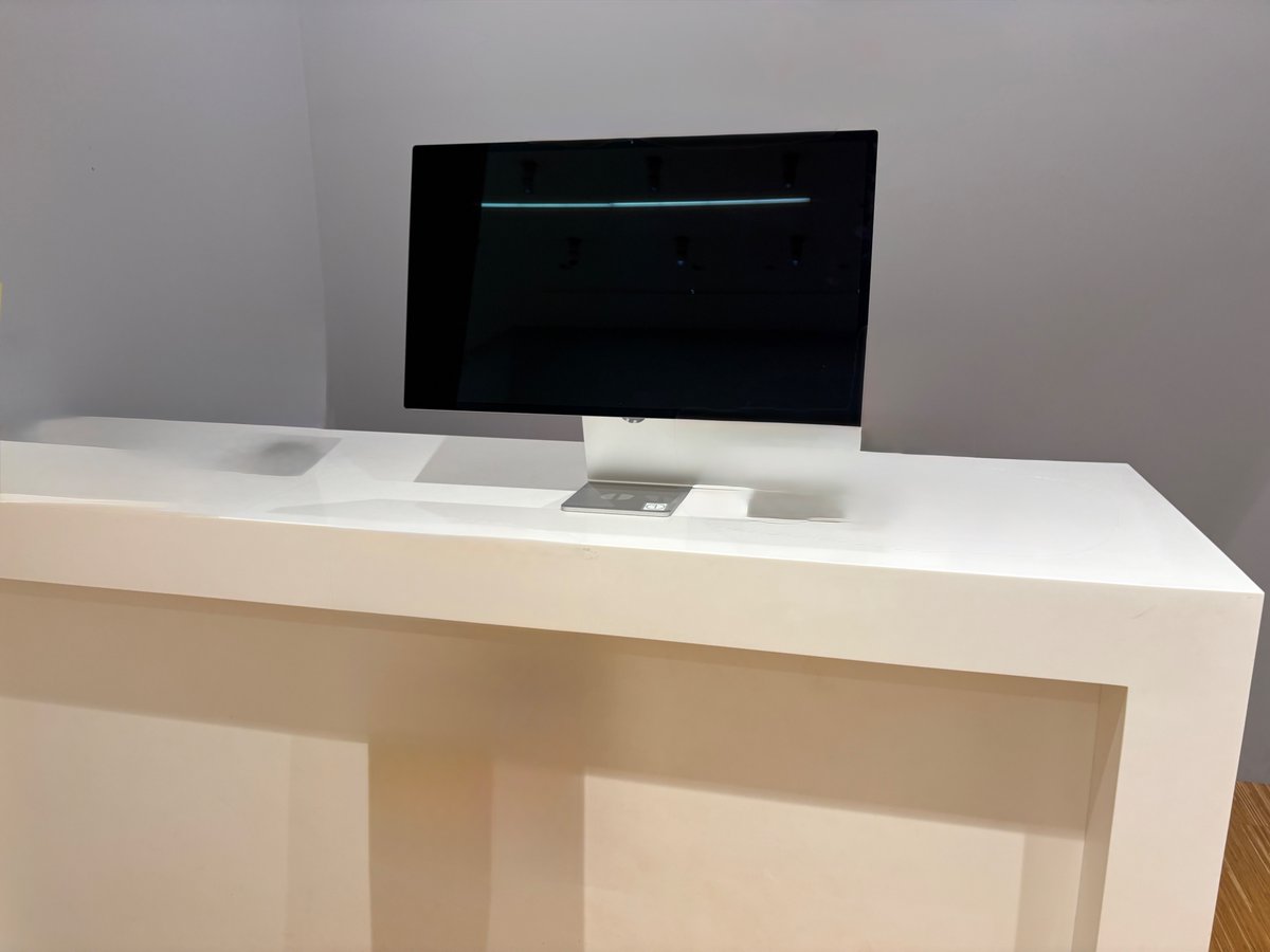 bparkplus's tweet photo. 27インチのStudio Display 臨場感あふれる27インチの5K Retinaディスプレイ。 カメラ、オーディオ機能、Thunderbolt 3を搭載。 Thunderboltで楽々出力できます。 #Mac の理想的なパートナーです。ただいま割引販売中!? 店頭に実機を展示しております。 ¥197,820- 
#ディスプレイ #アリオ柏 #Apple https://t.co/DrzzScPnIB