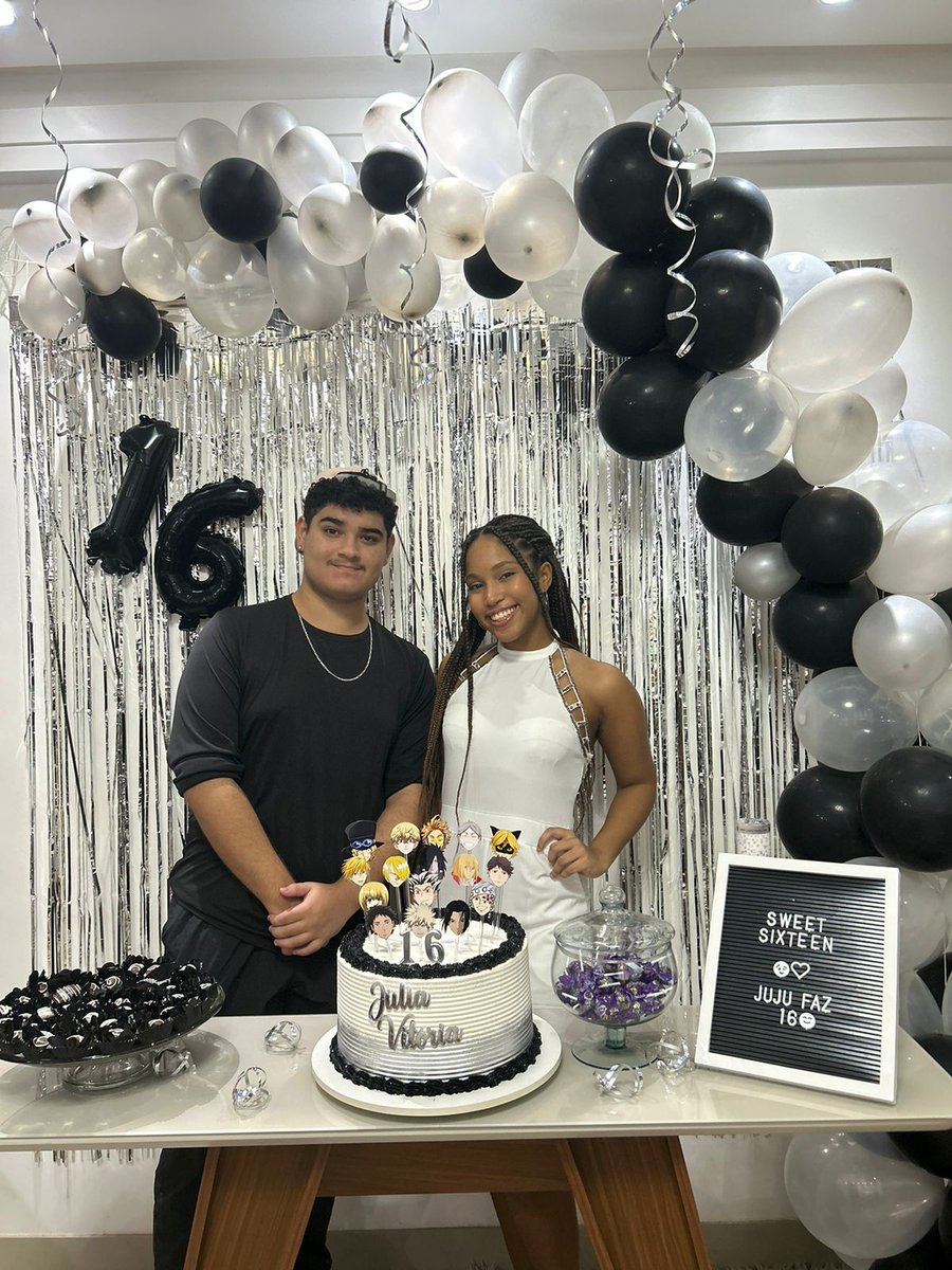 Juvpa_'s tweet photo. "Eu odeio acidentes, exceto de quando passamos de amigos para isso." Taylor não erra ✨
Roupa do cemj e aniv = amigos l Itacaré e cinema = namorados
POV:  Todas as fotos parecem que somos só amigos, pois somos girlFRIEND e boyFRIEND 🙏🏾😆 https://t.co/YQJBGW5Rxg