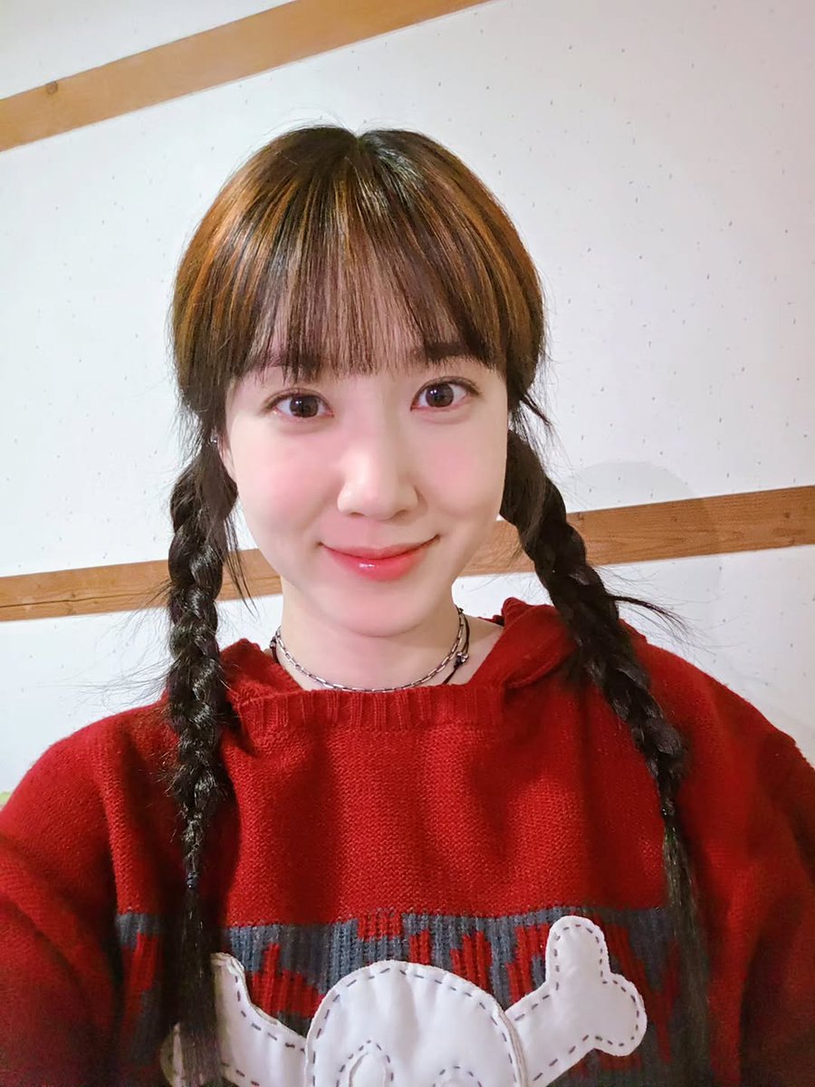 (𝑺𝒍𝒐𝒘) bunnyEunBinTH ꕤ tweet media