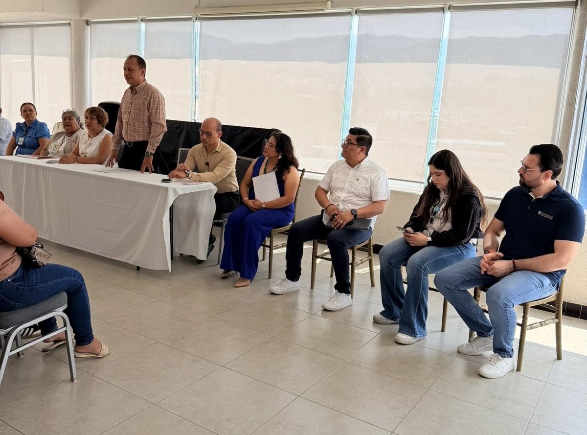 IB_Guerrero's tweet photo. ✅ Con estas acciones, #IMSSBienestar reafirma su compromiso de acercar atención y fortalecer las unidades hospitalarias en zonas prioritarias y de difícil acceso.

#EstoEsIMSSBienestar
#ServiciosPúblicosDeSalud https://t.co/59i9NHSNXL
