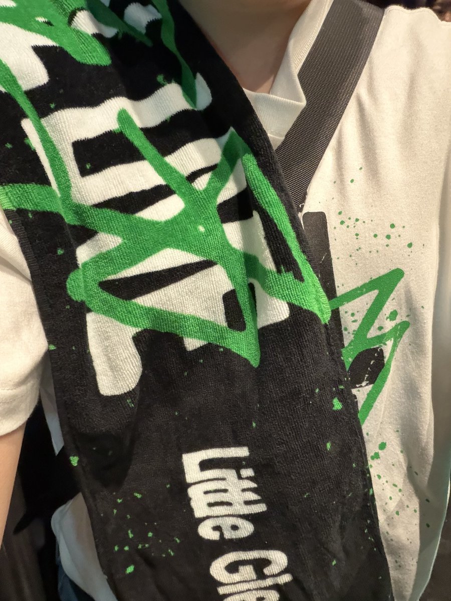 upo0930's tweet photo. 余韻すごすぎて現実見るのやだ😖
けど、また会えるまで頑張る。
@ka__lgm @tadai_mayuchan @mika_lgm_0831 @yukinko_asahi 
@yumi_lgm_0529 @miyoucama_lgm https://t.co/h8U88vuDgE