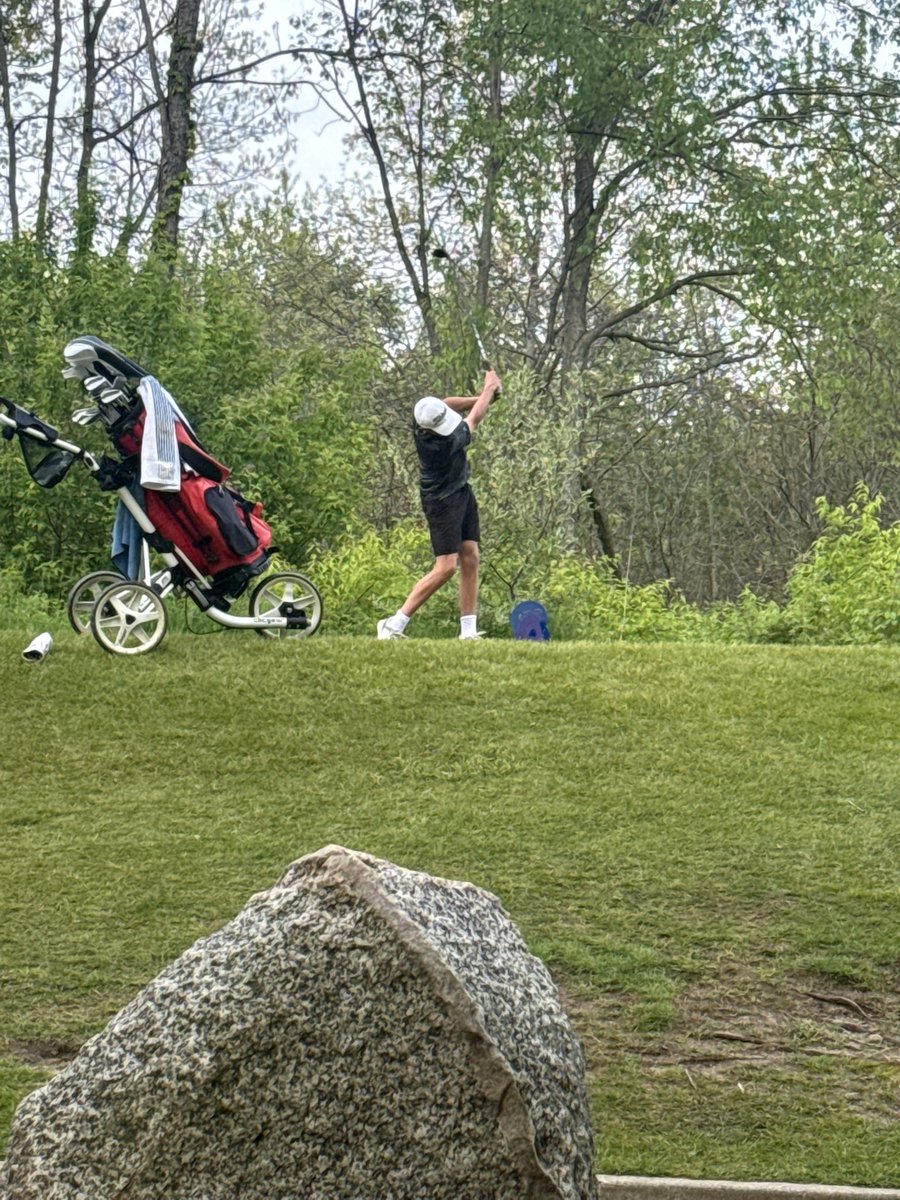 DeKalbGolf's tweet photo. Good day for the Barons finishing 9th out of 18 at the Angola Invitational. Leading the Barons  AJ Shambaugh 80 Elec Kimball 83 Luke Petre 87 , Easton Armstrong 91 &amp; Erickson Dietsch PB 93 https://t.co/5GrTzCaQ5Q
