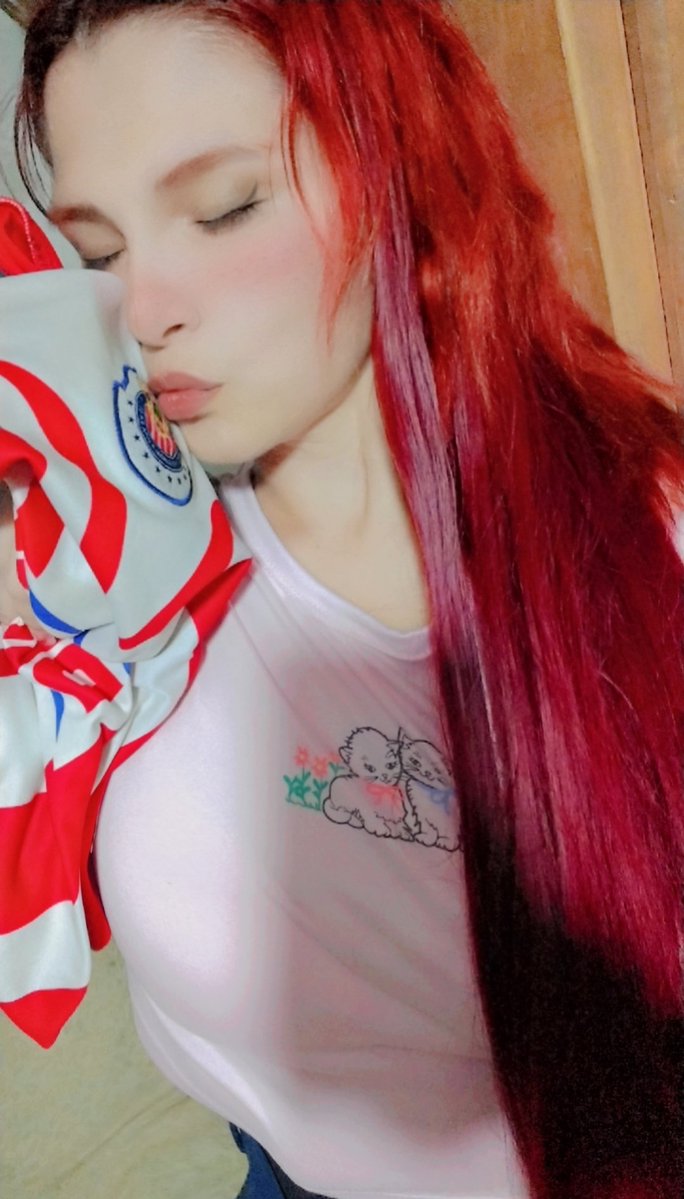 ❤️🤍 Se llama Monika ❤️🤍 tweet media