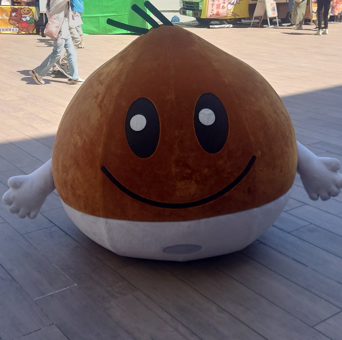 栗頭様 今年も栗東ステークスの行われる京都競馬場にやってきたくりちゃん