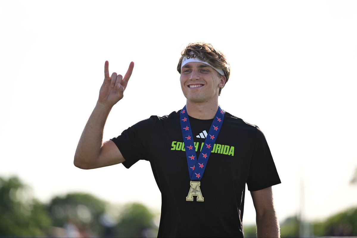 USF XCTF tweet media