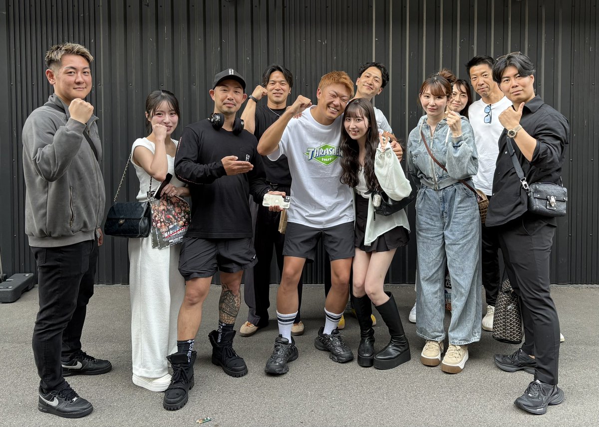 juuyonsan's tweet photo. たくさん応援してくれたり
サポートしてくれた人たち
写ってない人もたくさんいる
俺の財産でしかない

みんなに勝ちを見せれなかった事
ここだけは紛れもなく悔しいな😂

またゆっくり頑張る！
みんなに感謝とリスペクト！
格闘技最高！ https://t.co/0DkzINvxLs