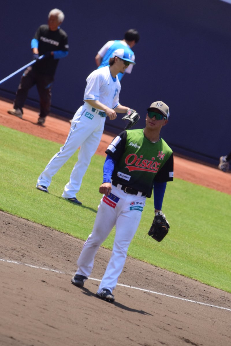☆ﾐ tweet media