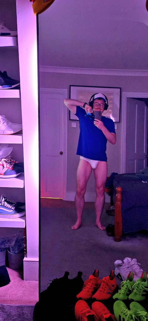 andy_com_au's tweet photo. Attn gaymers, peeps and persons. A little update on my links. #Xbox anyone?

📸+🎮:
Gram: https://t.co/dxUsACWW6A
X: @andrewwhitby
Twitch: andycomau
Discord: https://t.co/dxUsACWW6A 
Xbox: andy com au

Wanna see a little bit🌶️?
https://t.co/mxsXAxidMn

#gaymer #links https://t.co/8fOMumPGrF