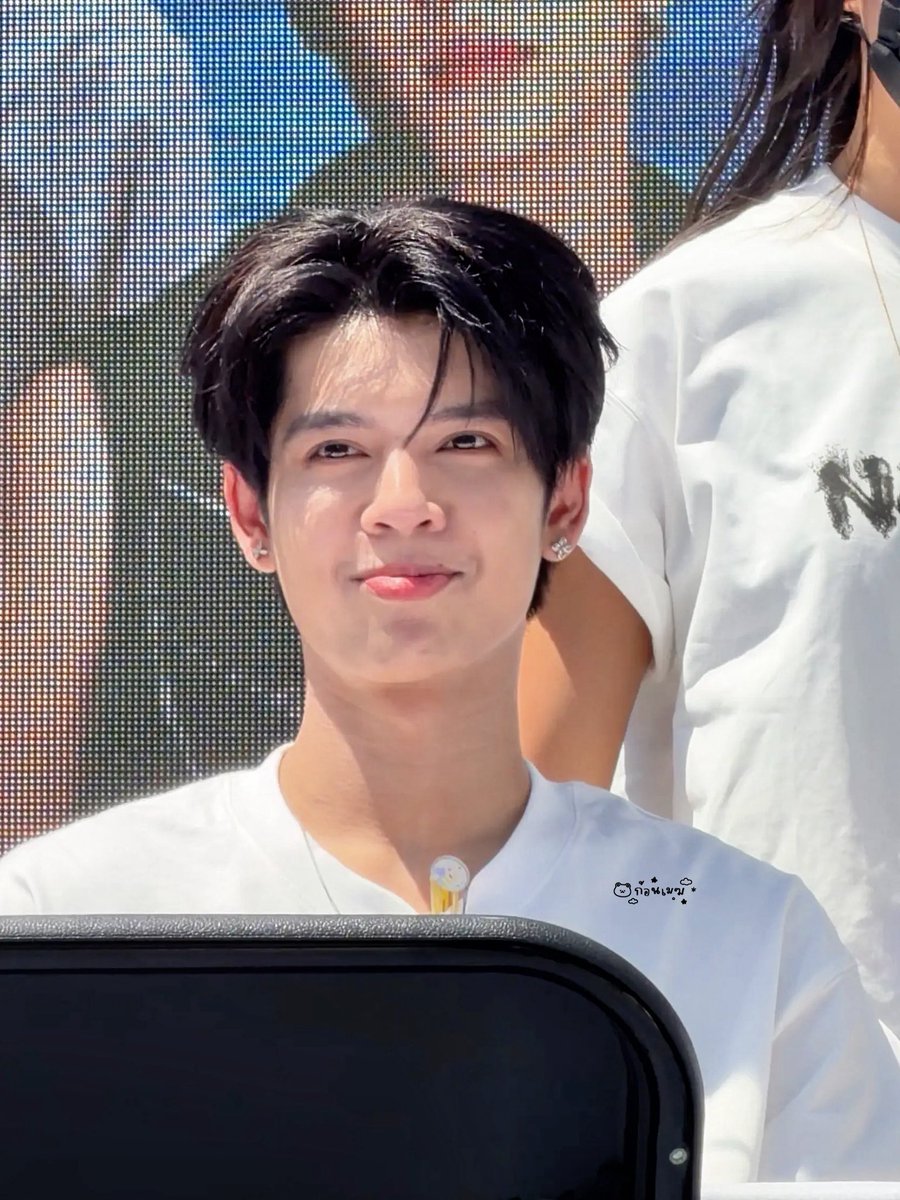 ก้อนเมฆ tweet media