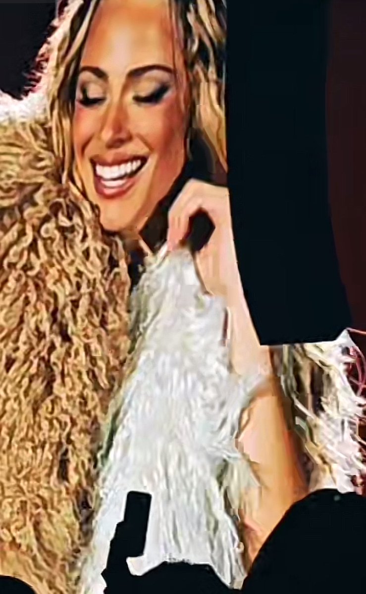 annaxtini's tweet photo. Ella se merece todo el bien y felicidad de este mundo✨🤍🫶🏻
Él ��ngel de nuestras vidas🤍 #FUTTTURA https://t.co/fyAakrVcJz
