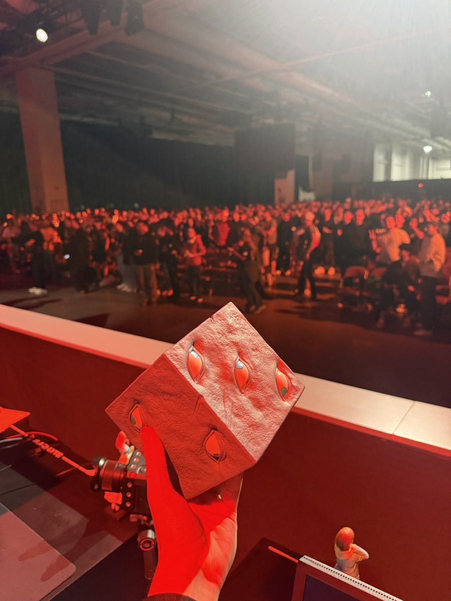 Nick tweet media