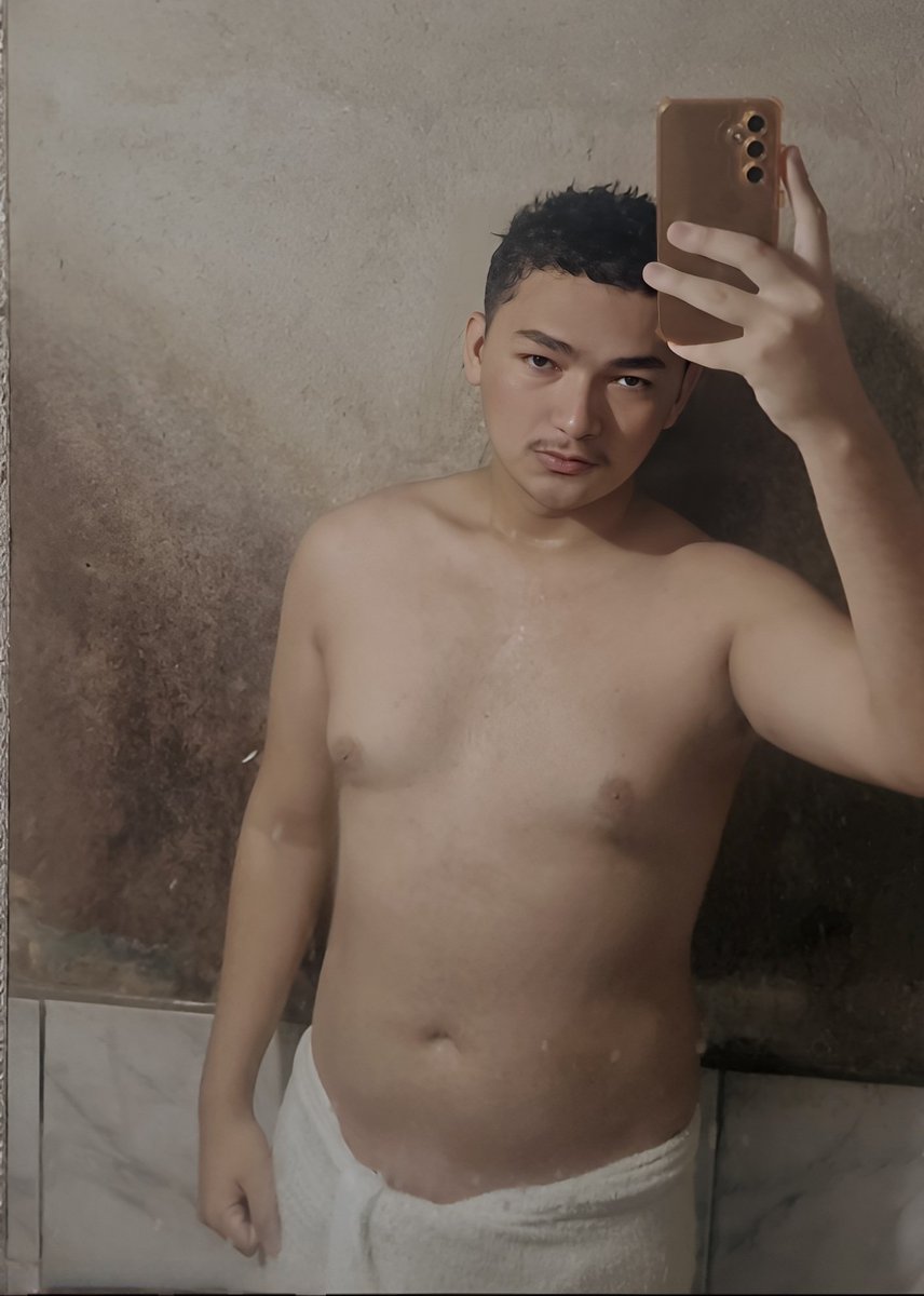 twinksaliente's tweet photo. Vem me ver sem toalha 👀🔥
https://t.co/doMQEZ5hRq https://t.co/DRxePwGo30